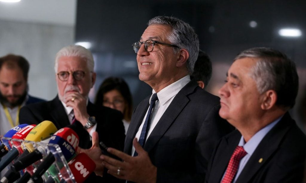 Não mudou nada