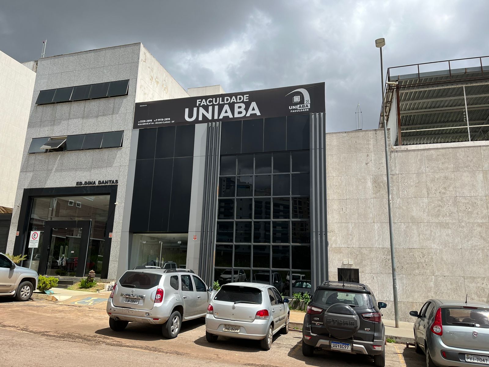 Local onde deveria ser a sede da Lamark funciona uma faculdade
