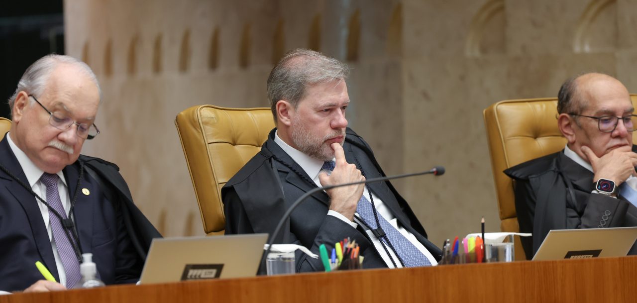 Uma decisão alienígena