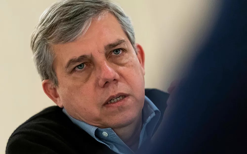 Um CEO contra os principais acionistas