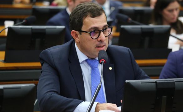 Orçamento empurrado