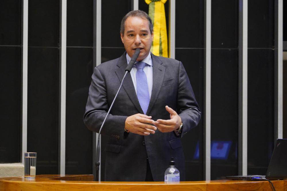 No pé de Tibé