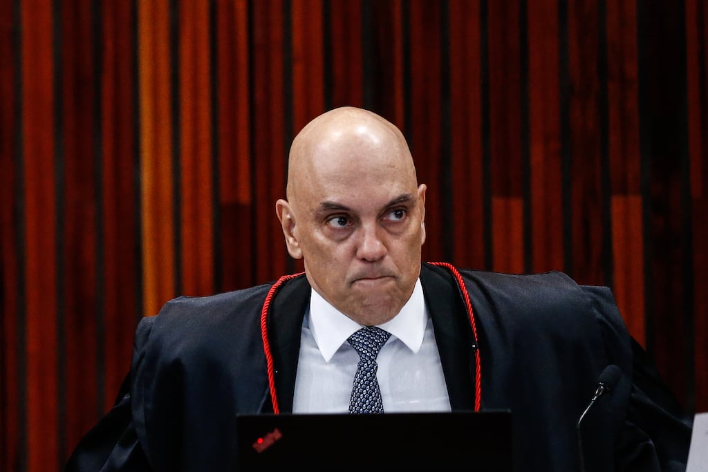 Te ponho no inquérito