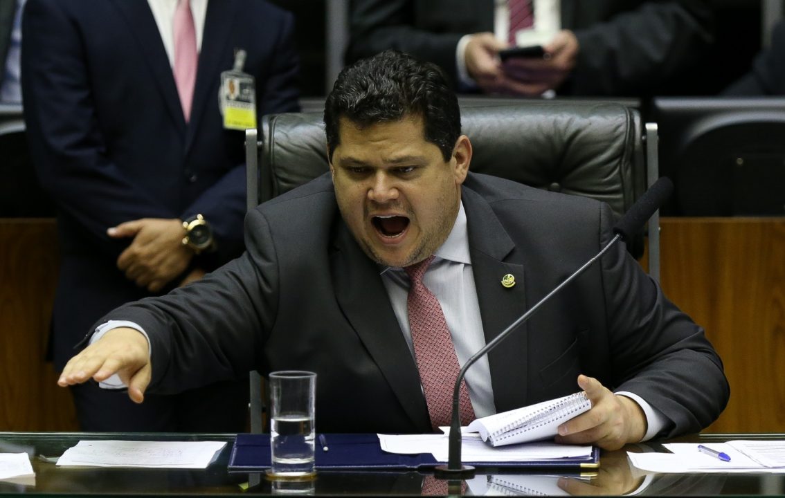 As rotas suspeitas de Alcolumbre