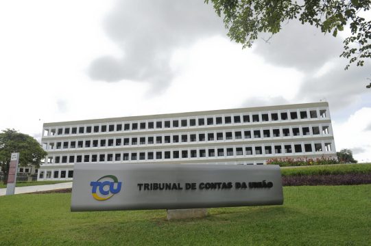Consignados suspensos