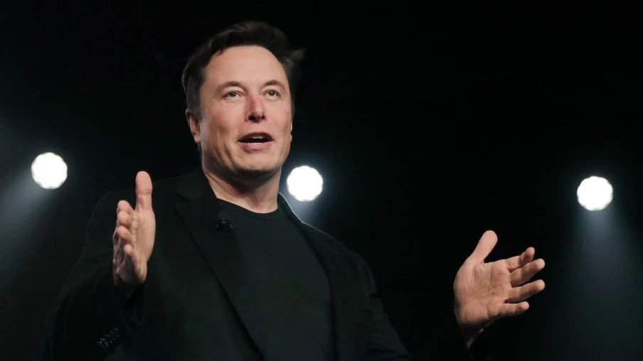 Musk truca Moraes