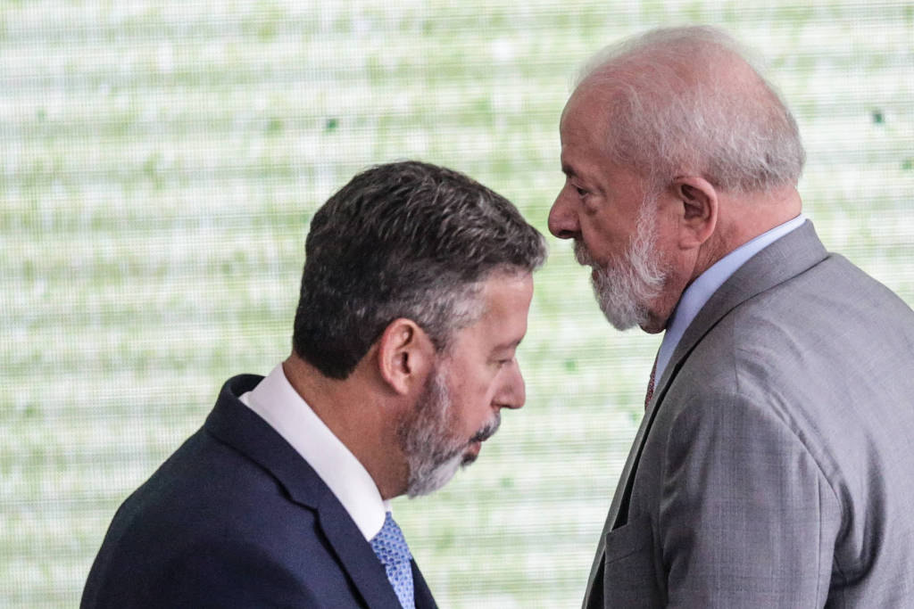 O jogo oculto de Lula na Câmara
