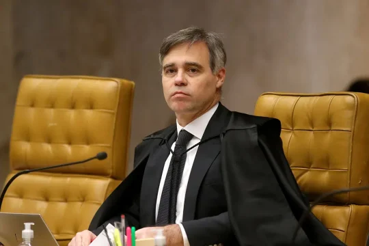 Dark Horse é com Mendonça