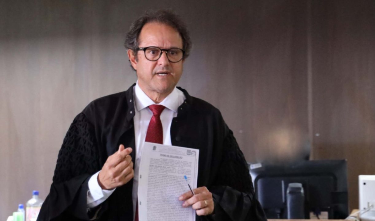 Contra a assembleia