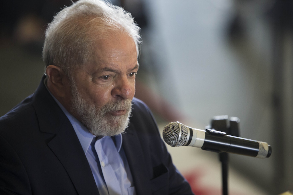 Lula quer evitar reuniões com banqueiros neste momento