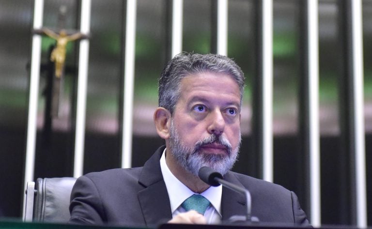 A manobra de Lira