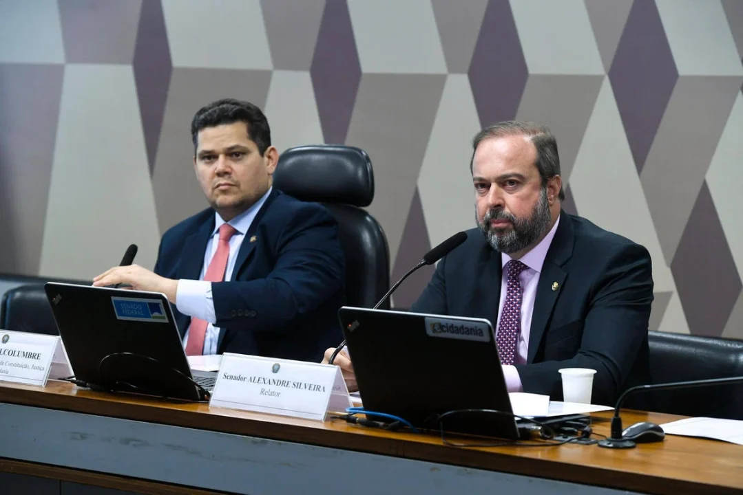 Silveira x Alcolumbre e Pacheco