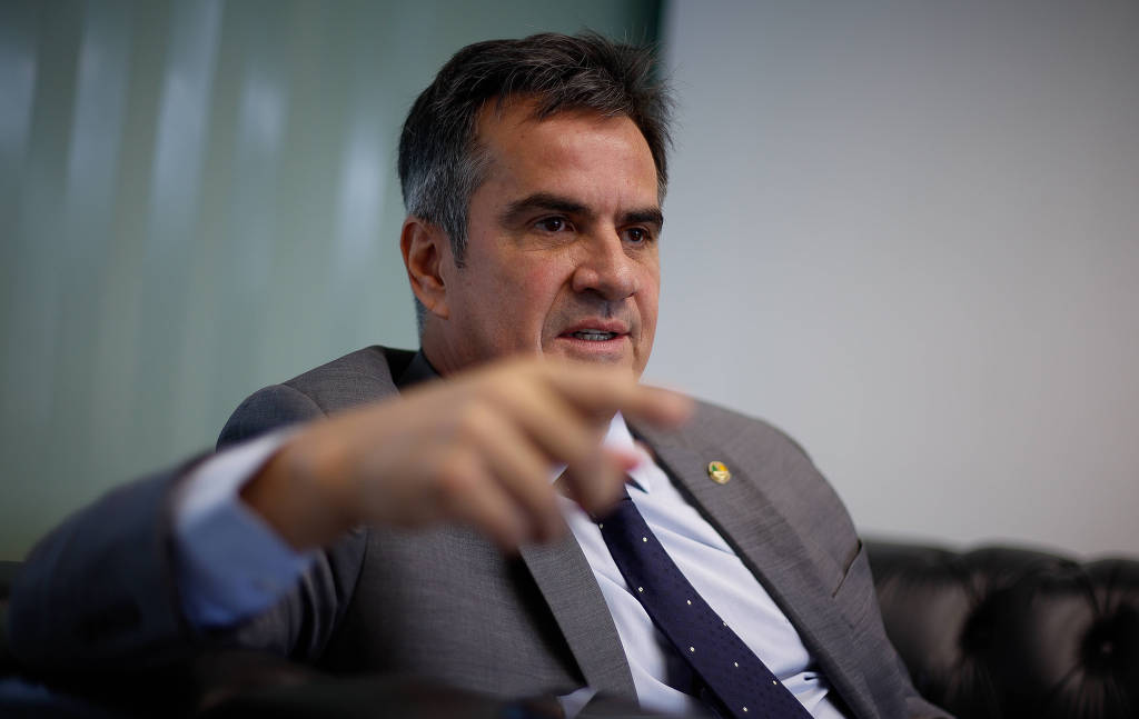 Ciro incomoda