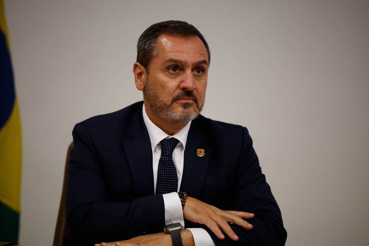 PF x André Mendonça