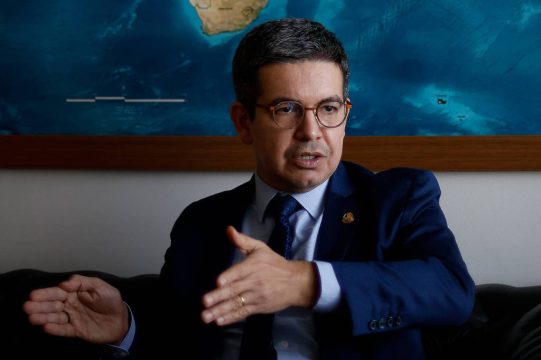 Sobrou para Randolfe