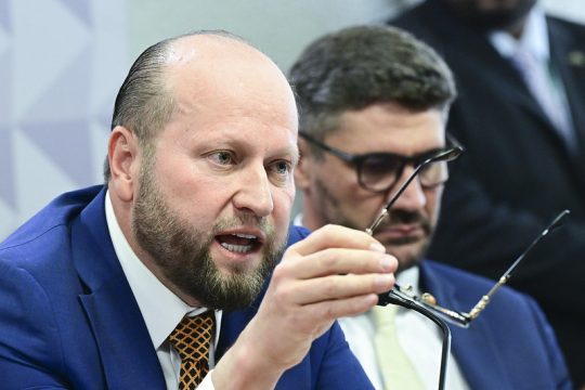 Silêncio fora das redes