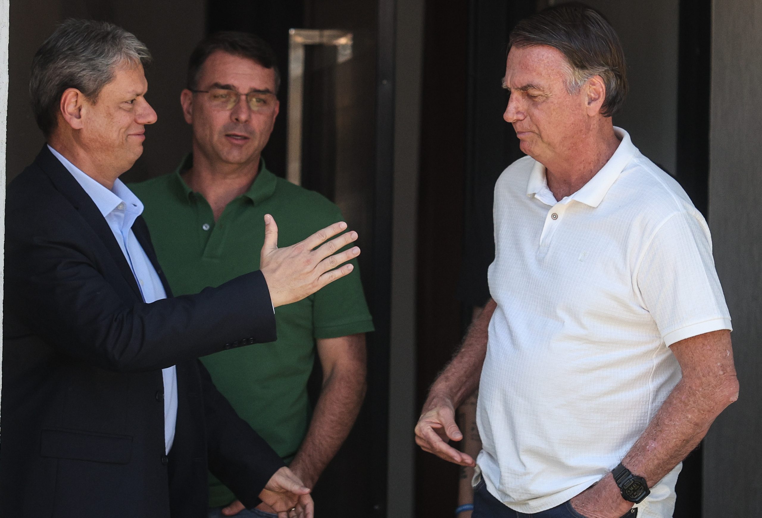 Tarcísio já discute o vice