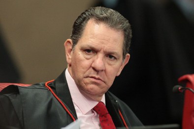 A decisão sobre as 400 páginas