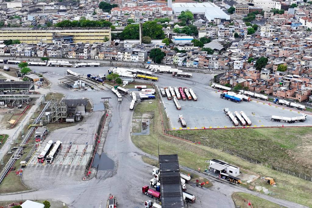 Refit liberada