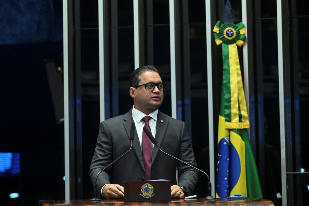 Sem Desconto para Weverton