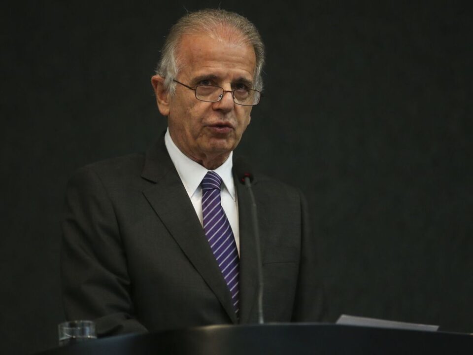 A resistência a Múcio