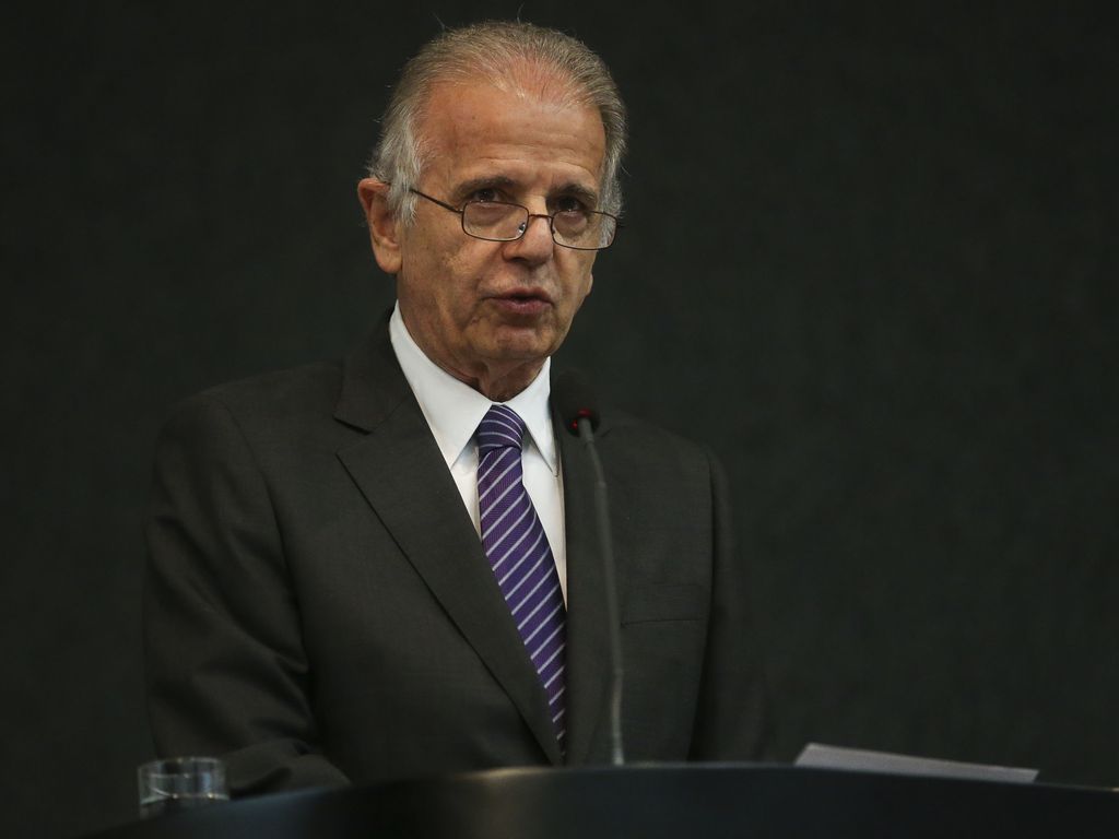 A resistência a Múcio