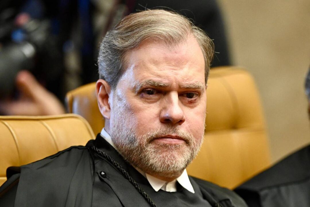 O atrito entre o ministro e a PF