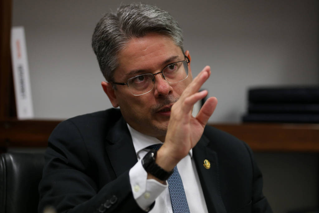 Contra Jhonatan de Jesus