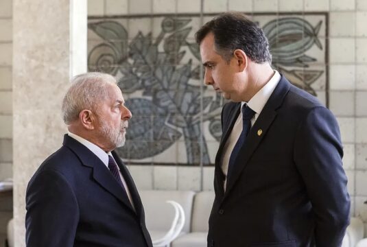 O enrosco de Lula em Minas