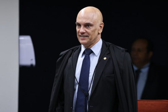 Moraes freia Globo