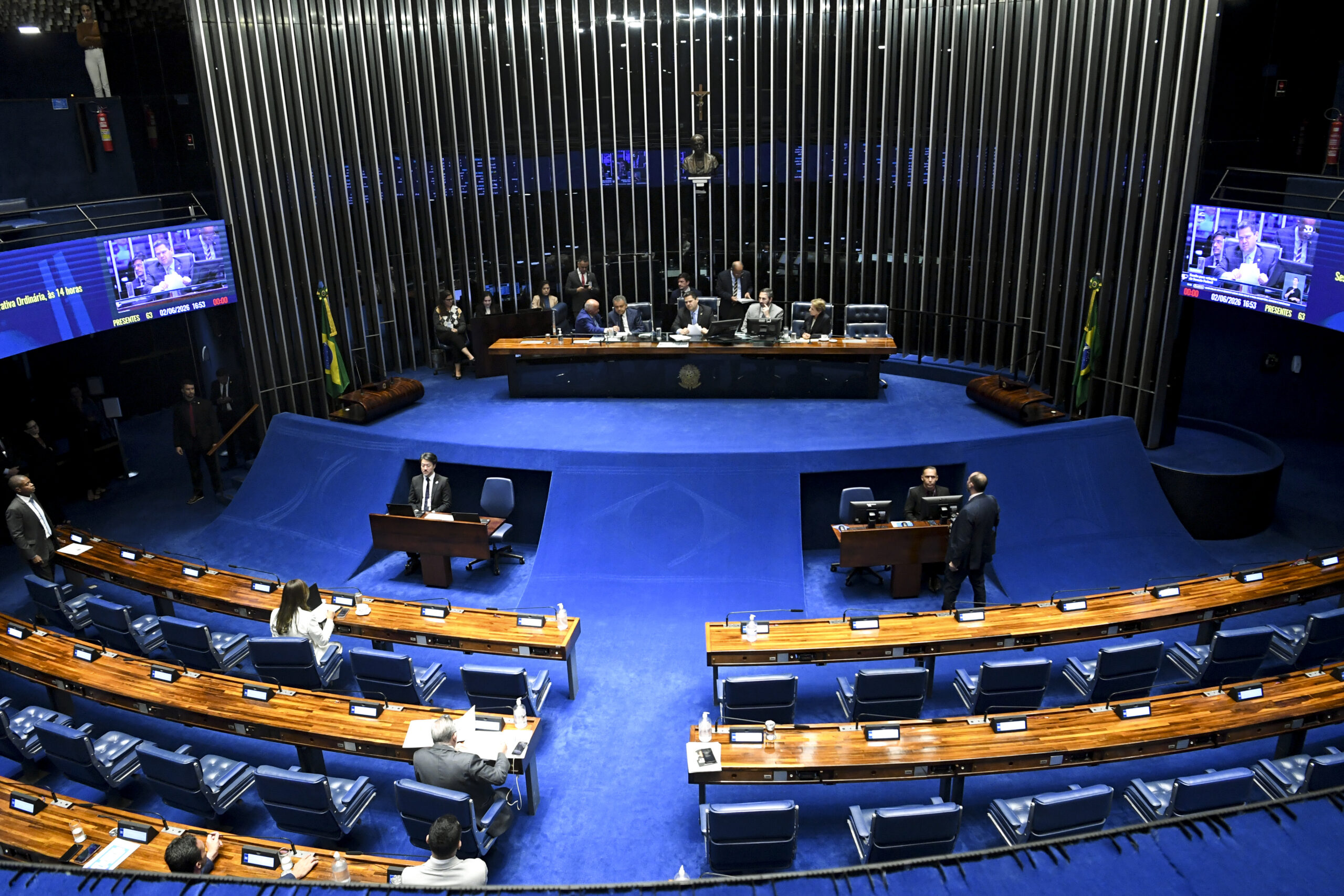 Senado dificulta aborto legal em crianças