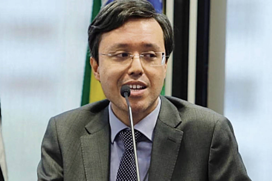 Tornozeleira de 1 bilhão