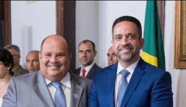 Suspeita e bem paga