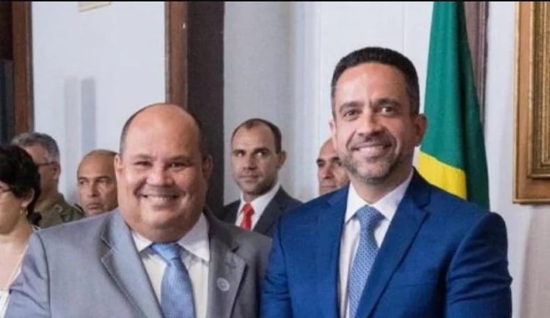 Suspeita e bem paga
