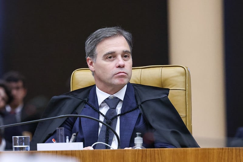 As delações chamam