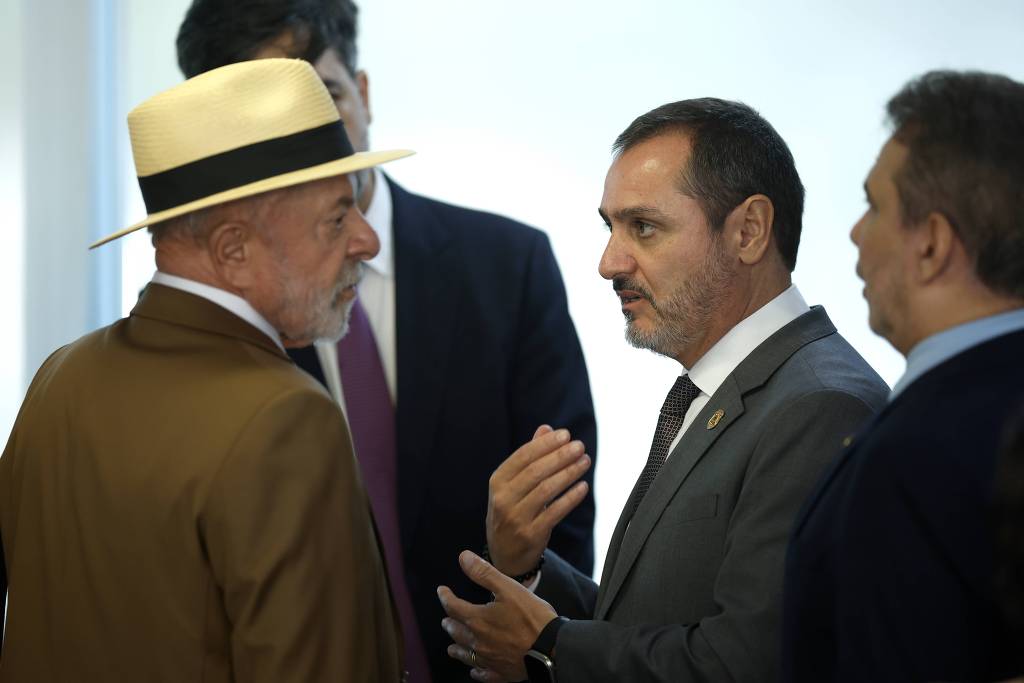 Lula no modo sobrevivência