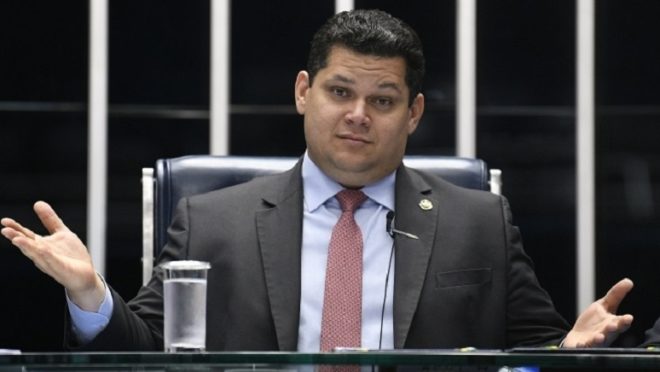 À procura de Alcolumbre