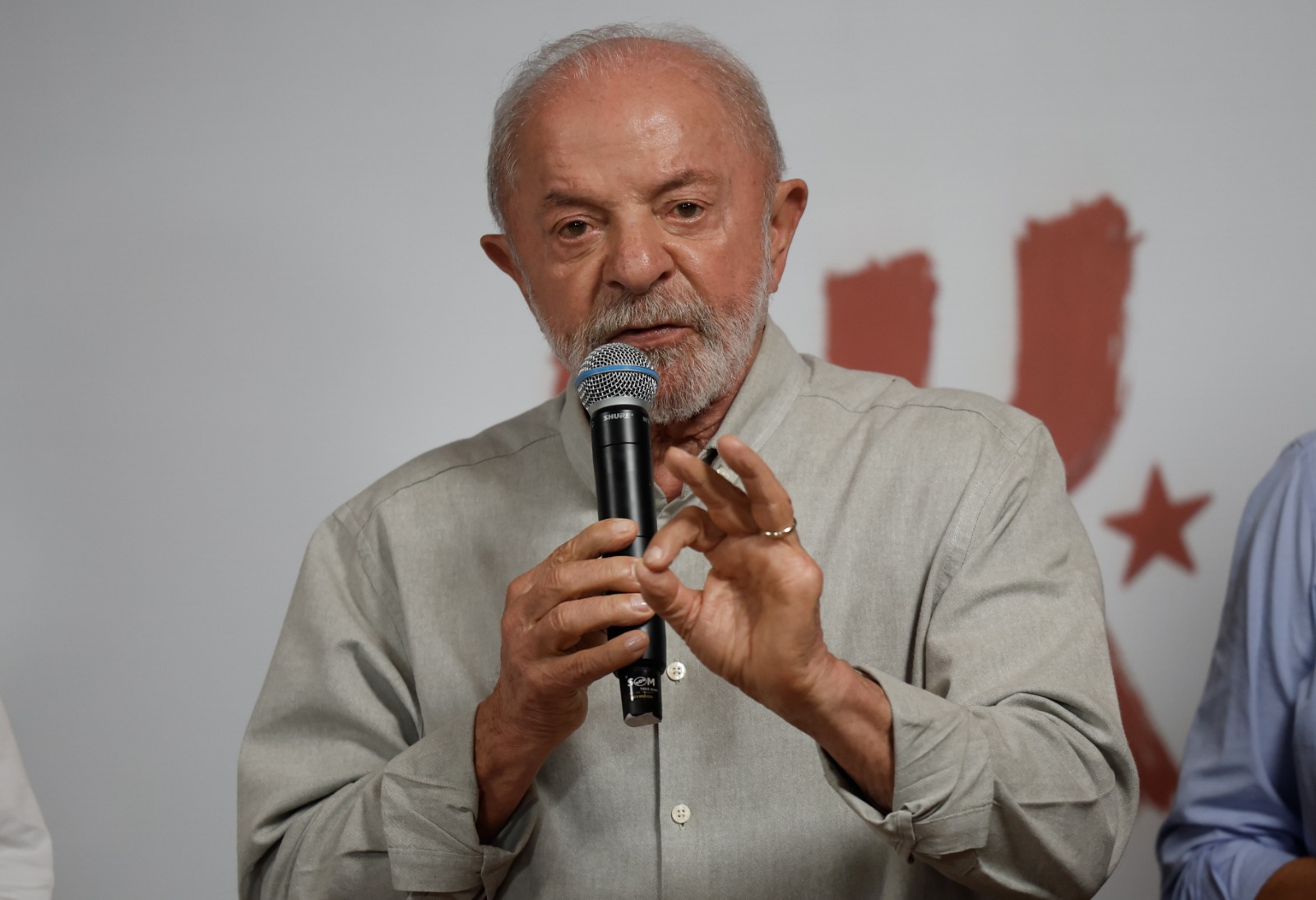 A reação do PT