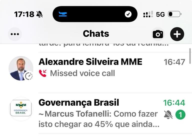 Chamada de "Alexandre Silveira MME" às 16h47 de 23 de junho, na tela do celular de Gasparino.