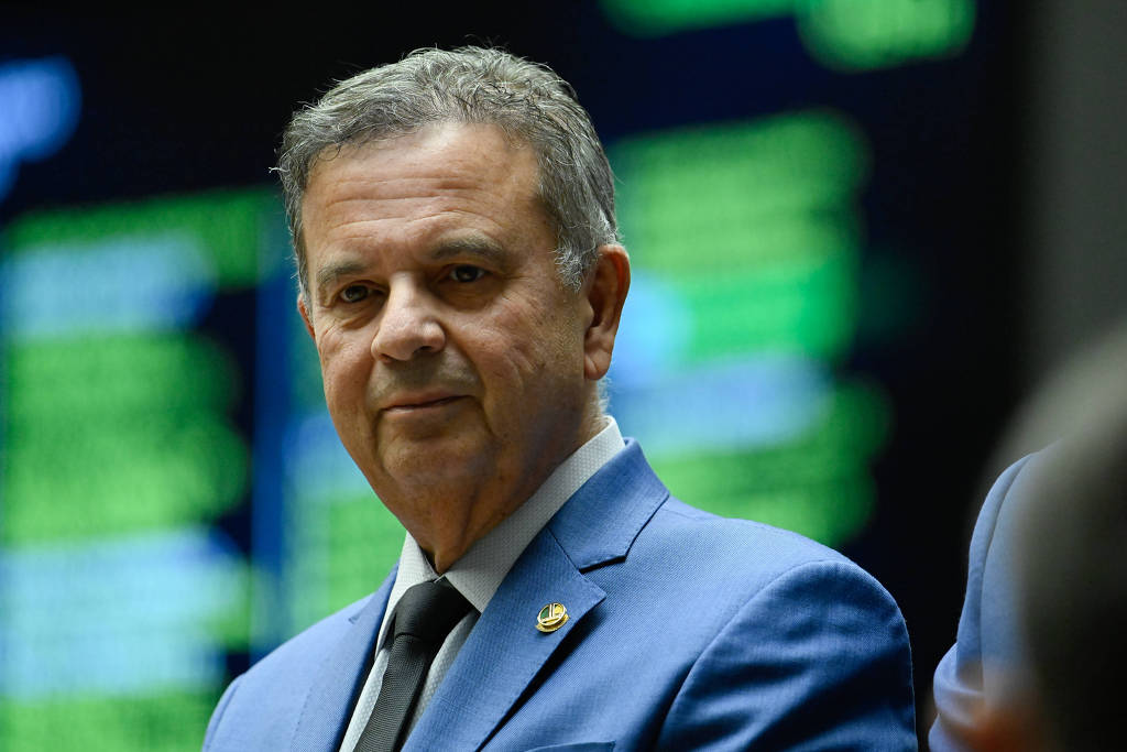Marinho derrotado